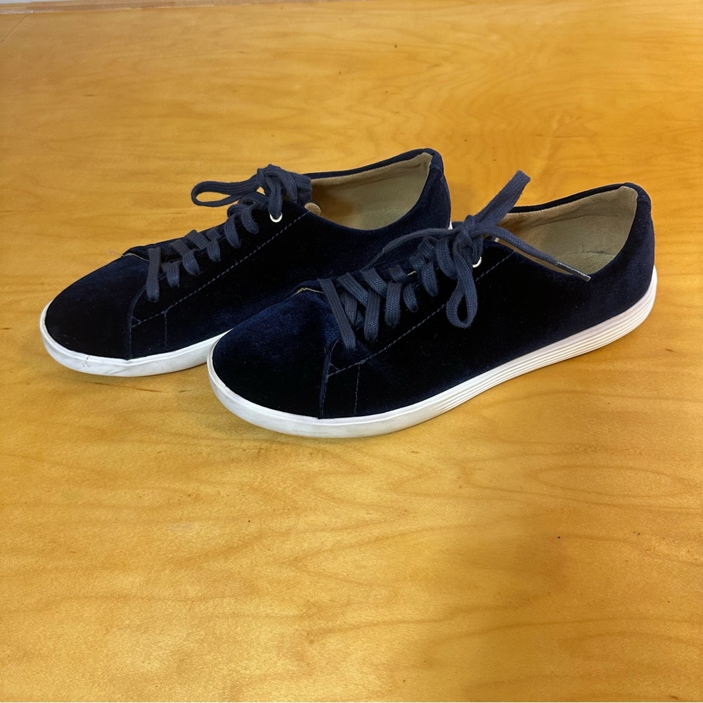 Cole Haan Grand Crosscourt Sneakers Size 8 Blue Velvet
